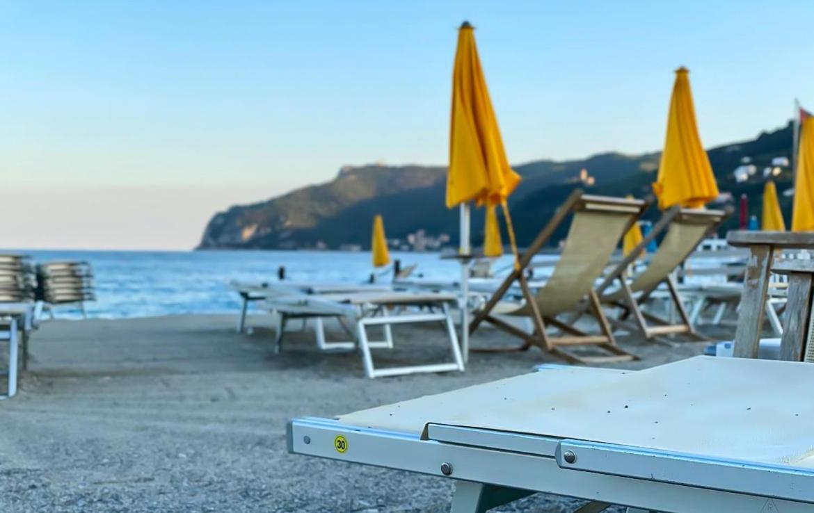 Ferienwohnung Casa Mariuccia - A Due Passi Dal Mare Savona Exterior foto